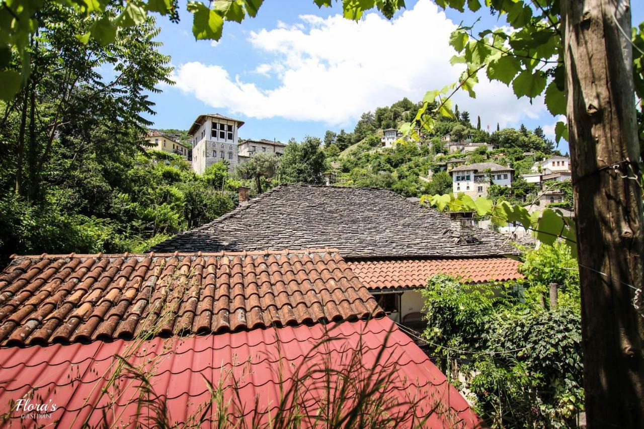 Flora's Guesthouse Gjirokastër Eksteriør billede