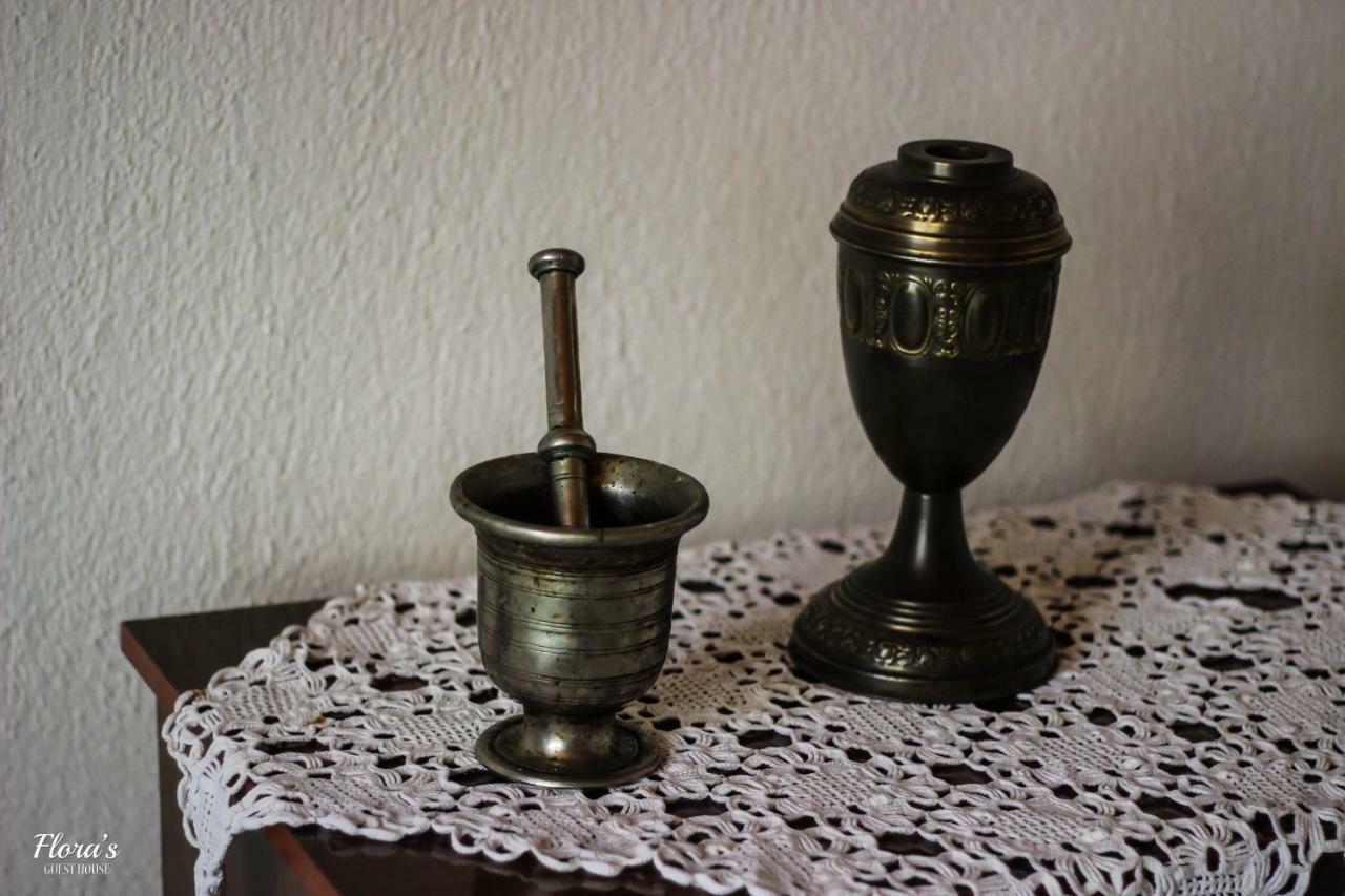 Flora's Guesthouse Gjirokastër Eksteriør billede